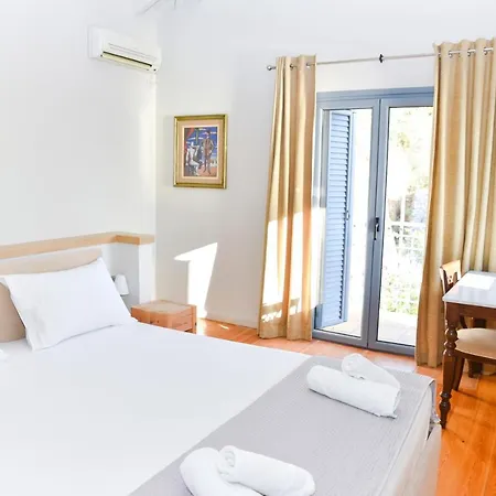 Ryalos Villas Kalamata Exterior photo